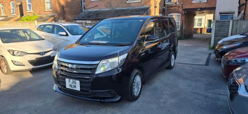 2015 NOAH VOXY HYBRID ZWR80 AUTO HYBRID PRICE 9,800 YEAR 2015 15 REG MILEAGE... photo